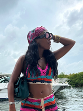 Load image into Gallery viewer, Raw indian wavy bundles in natural state
